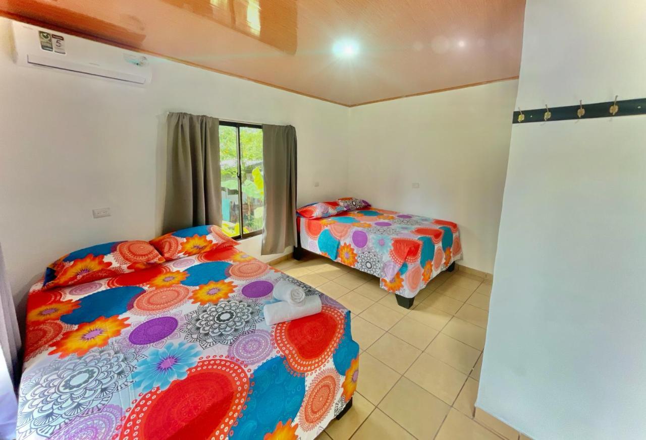 Carey Lodging Tortuguero Bagian luar foto