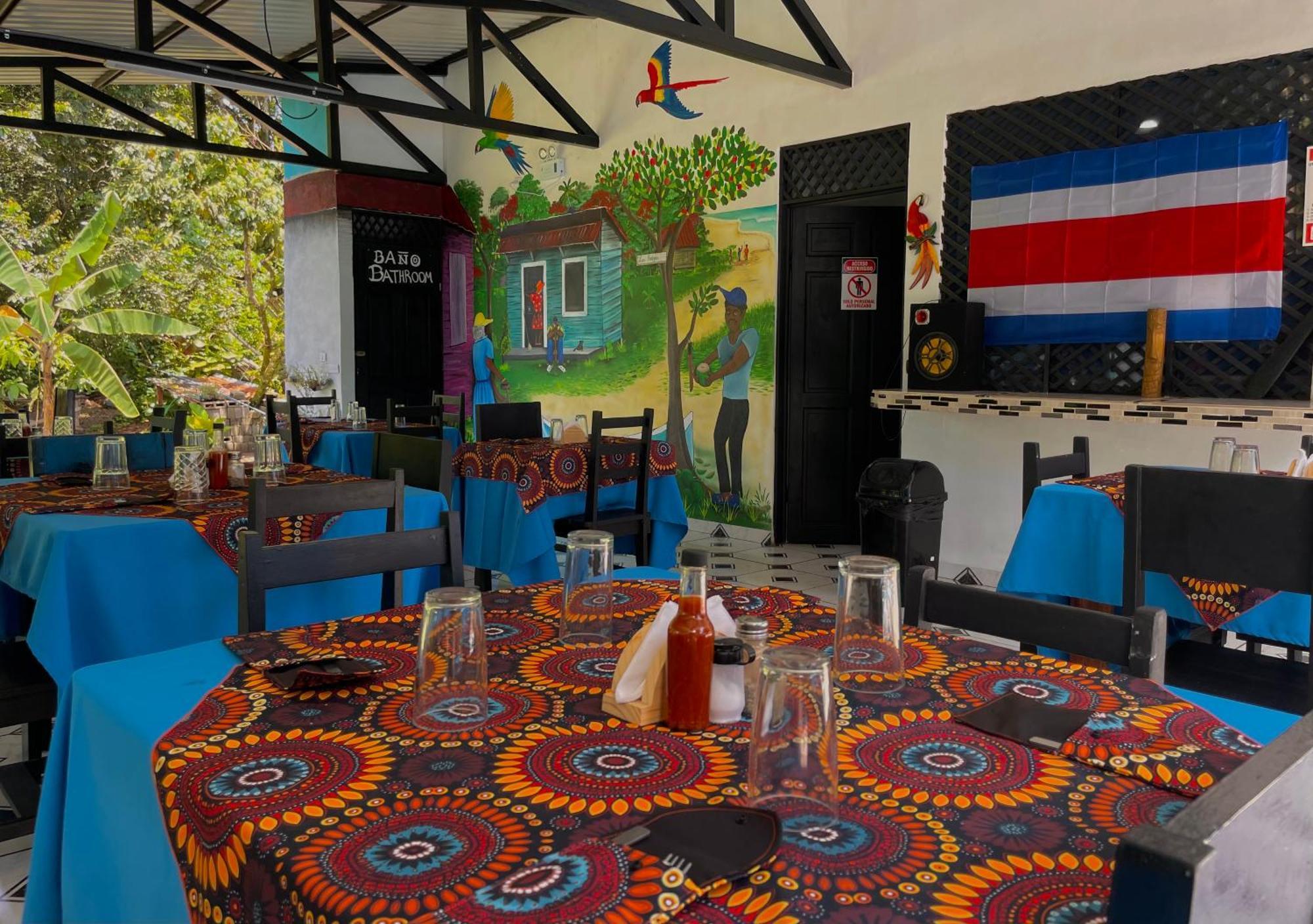 Carey Lodging Tortuguero Bagian luar foto