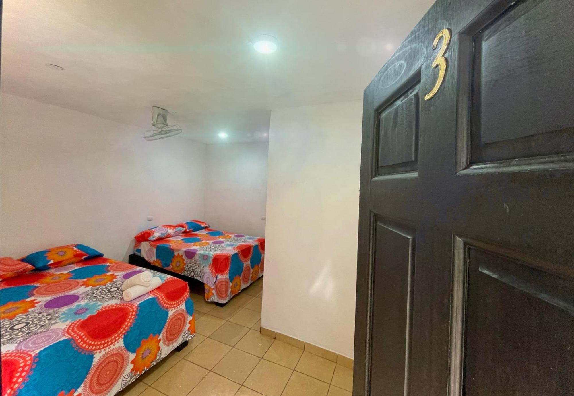 Carey Lodging Tortuguero Bagian luar foto