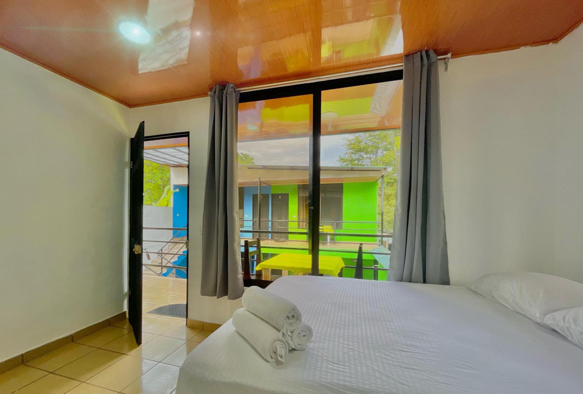 Carey Lodging Tortuguero Bagian luar foto
